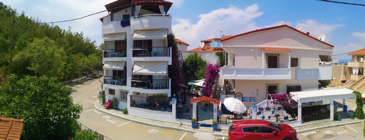 Haus Niko Apartments And Suites Nea Poteidaia Zewnętrze zdjęcie