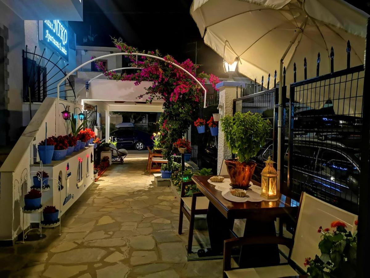 Haus Niko Apartments And Suites Nea Poteidaia Zewnętrze zdjęcie