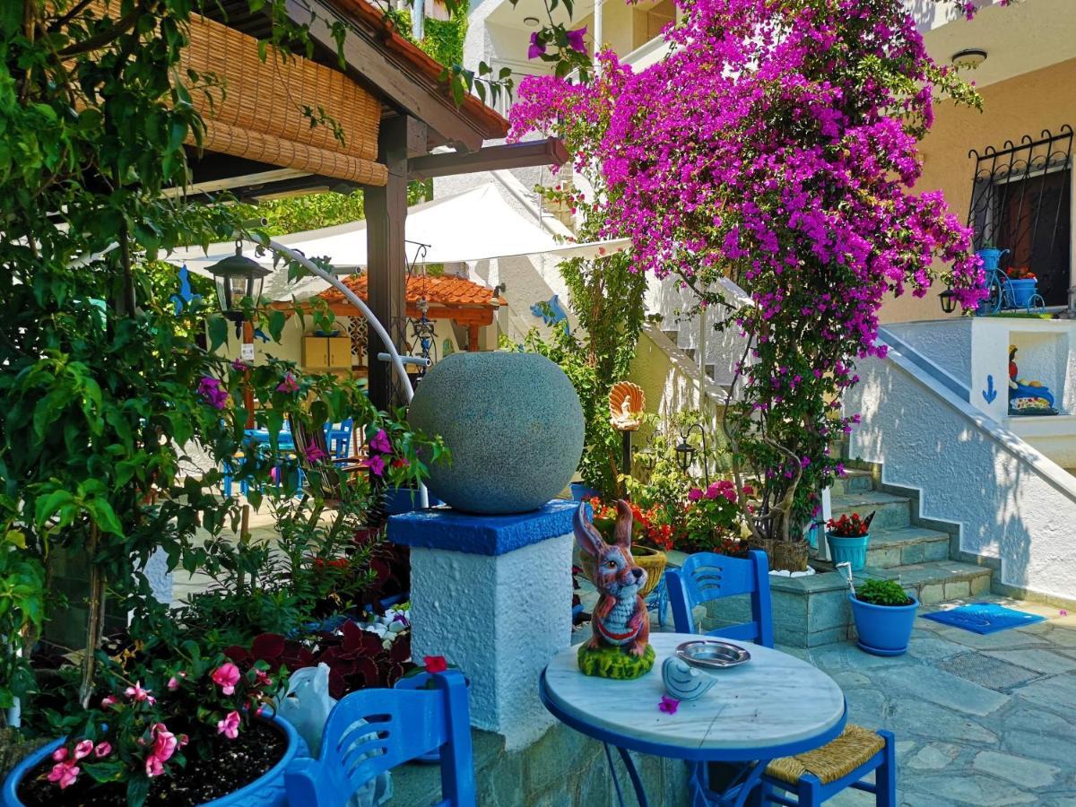 Haus Niko Apartments And Suites Nea Poteidaia Zewnętrze zdjęcie