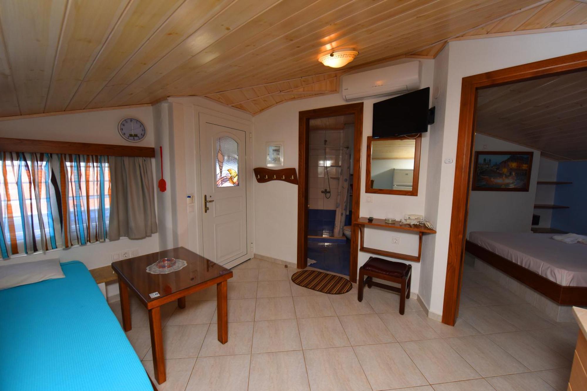 Haus Niko Apartments And Suites Nea Poteidaia Pokój zdjęcie