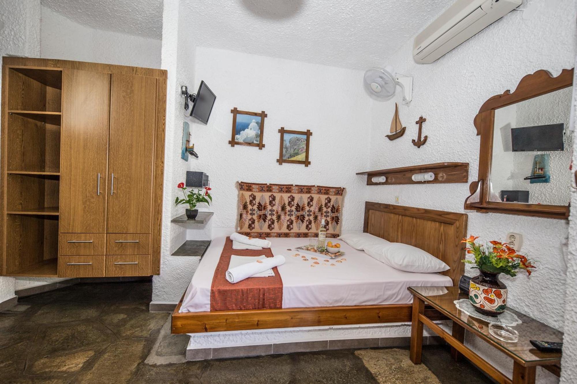 Haus Niko Apartments And Suites Nea Poteidaia Pokój zdjęcie