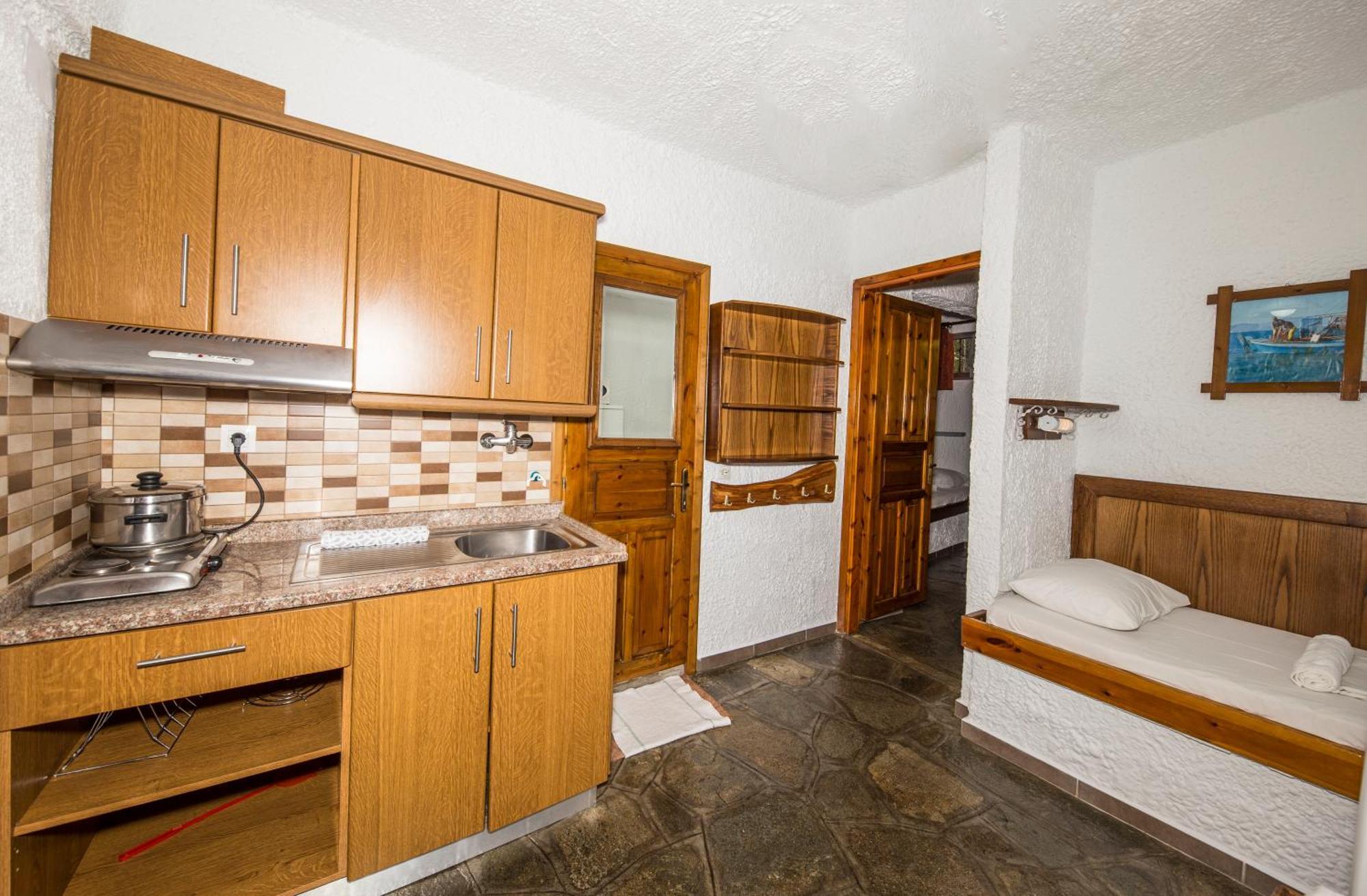 Haus Niko Apartments And Suites Nea Poteidaia Pokój zdjęcie