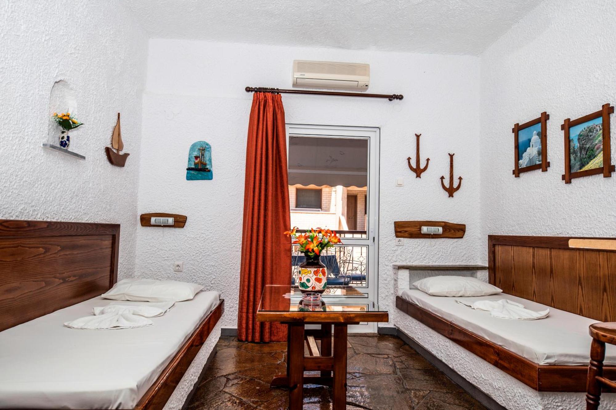 Haus Niko Apartments And Suites Nea Poteidaia Pokój zdjęcie